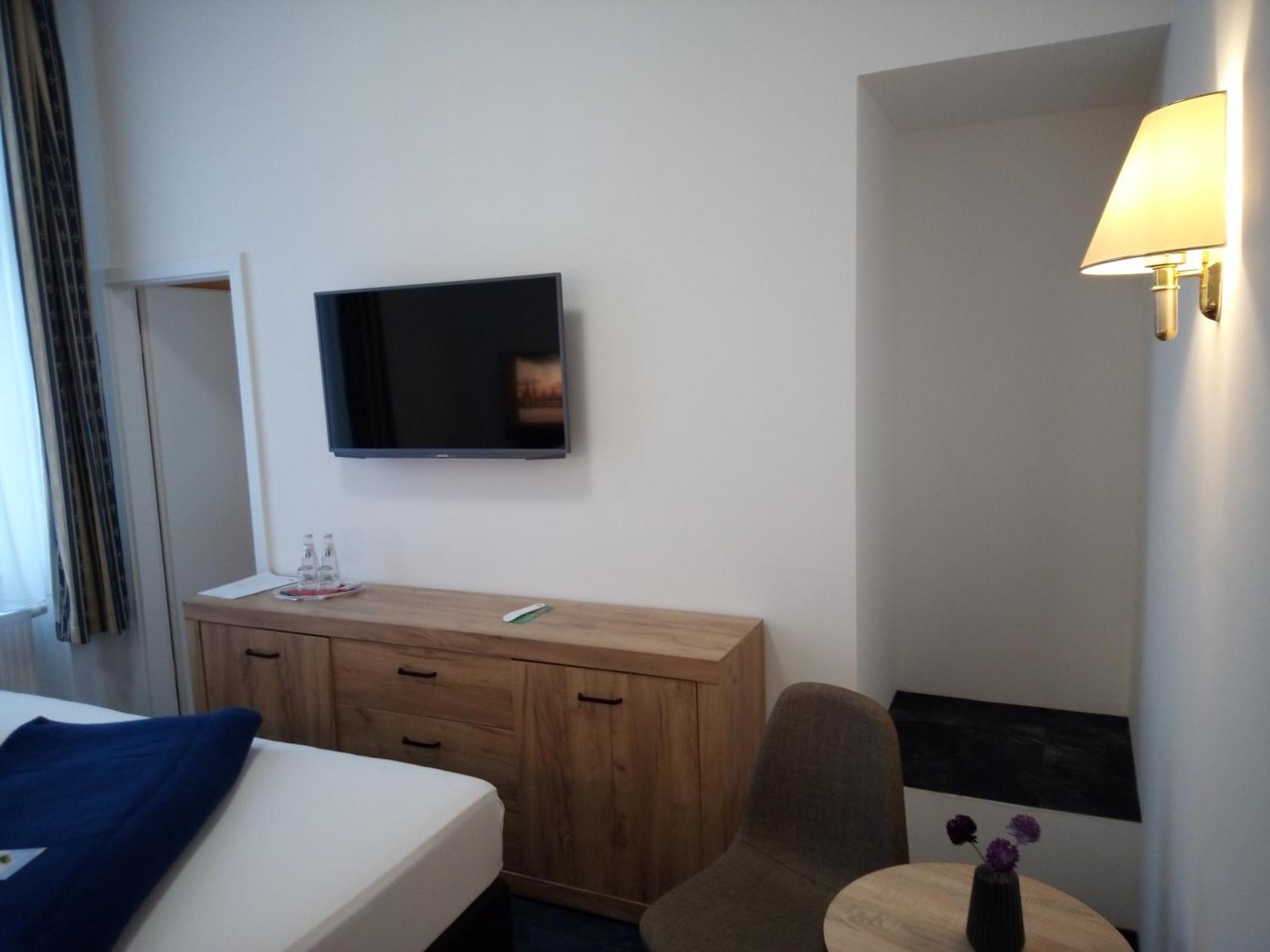 Hotel Zur Kulturweberei Finsterwalde Bilik gambar