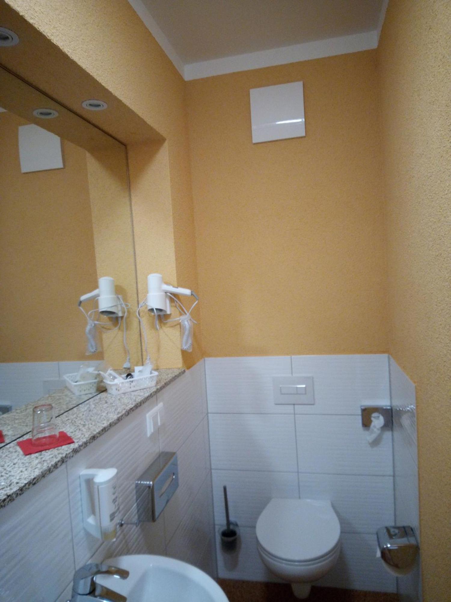 Hotel Zur Kulturweberei Finsterwalde Bilik gambar